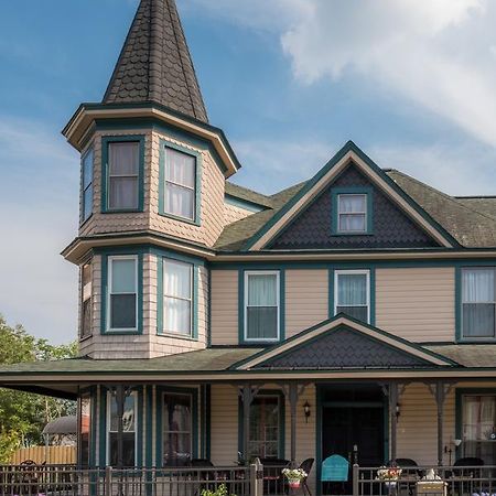 Dennison Street Inn, B & B Colonial Beach Esterno foto