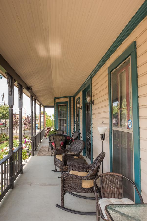 Dennison Street Inn, B & B Colonial Beach Esterno foto