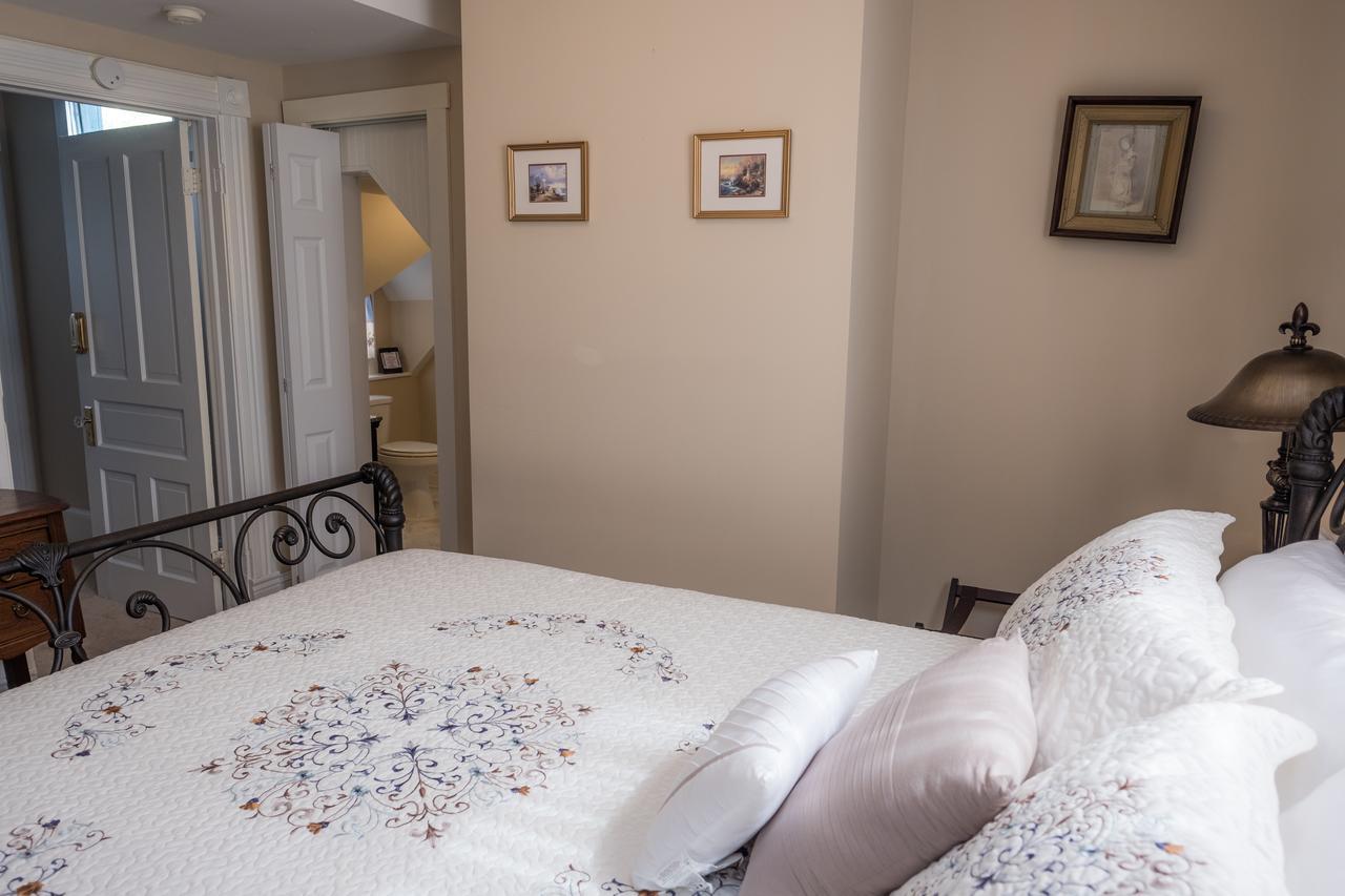 Dennison Street Inn, B & B Colonial Beach Esterno foto